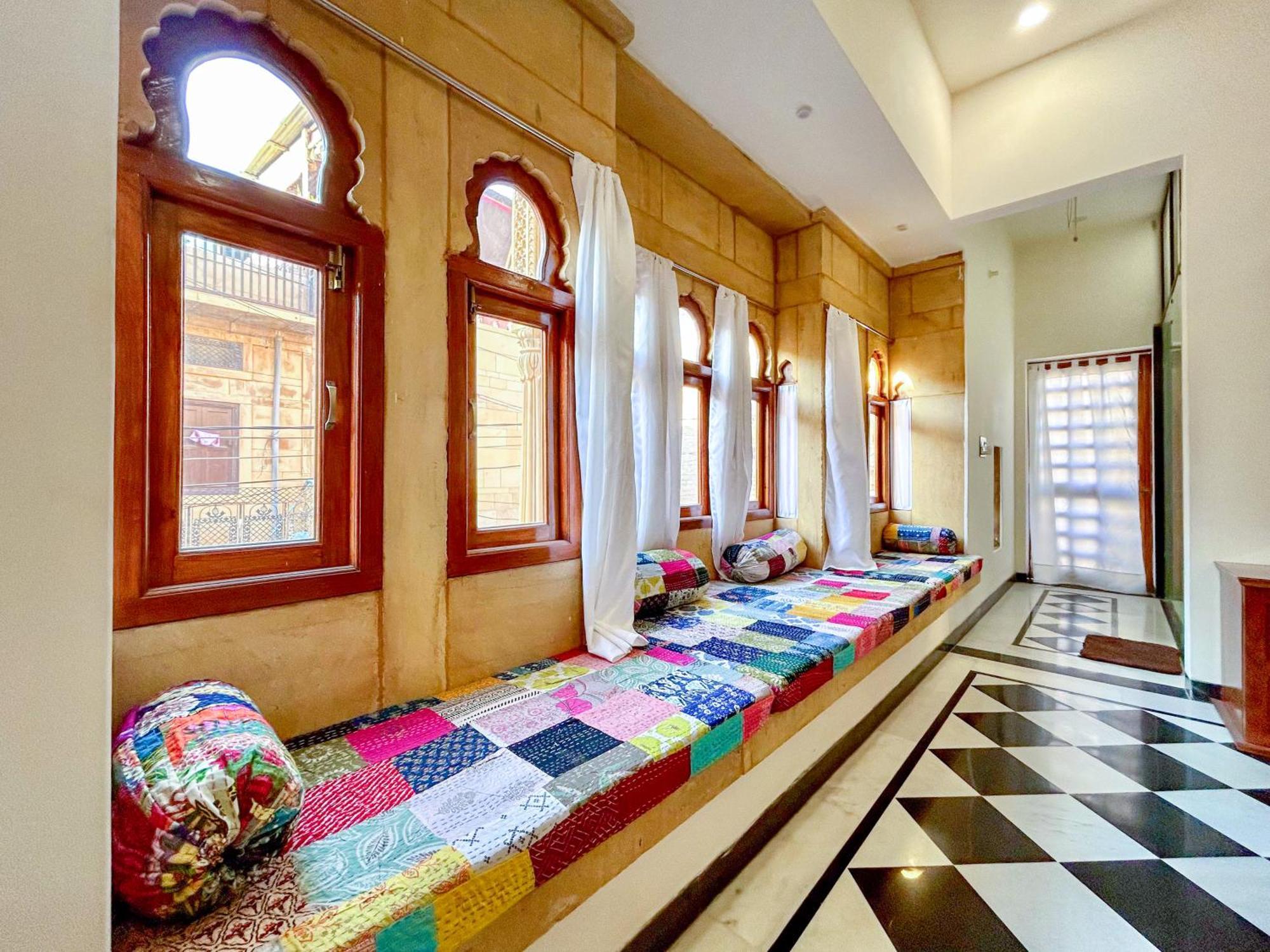 Hotel Vasudev Niwas Jaisalmer Extérieur photo