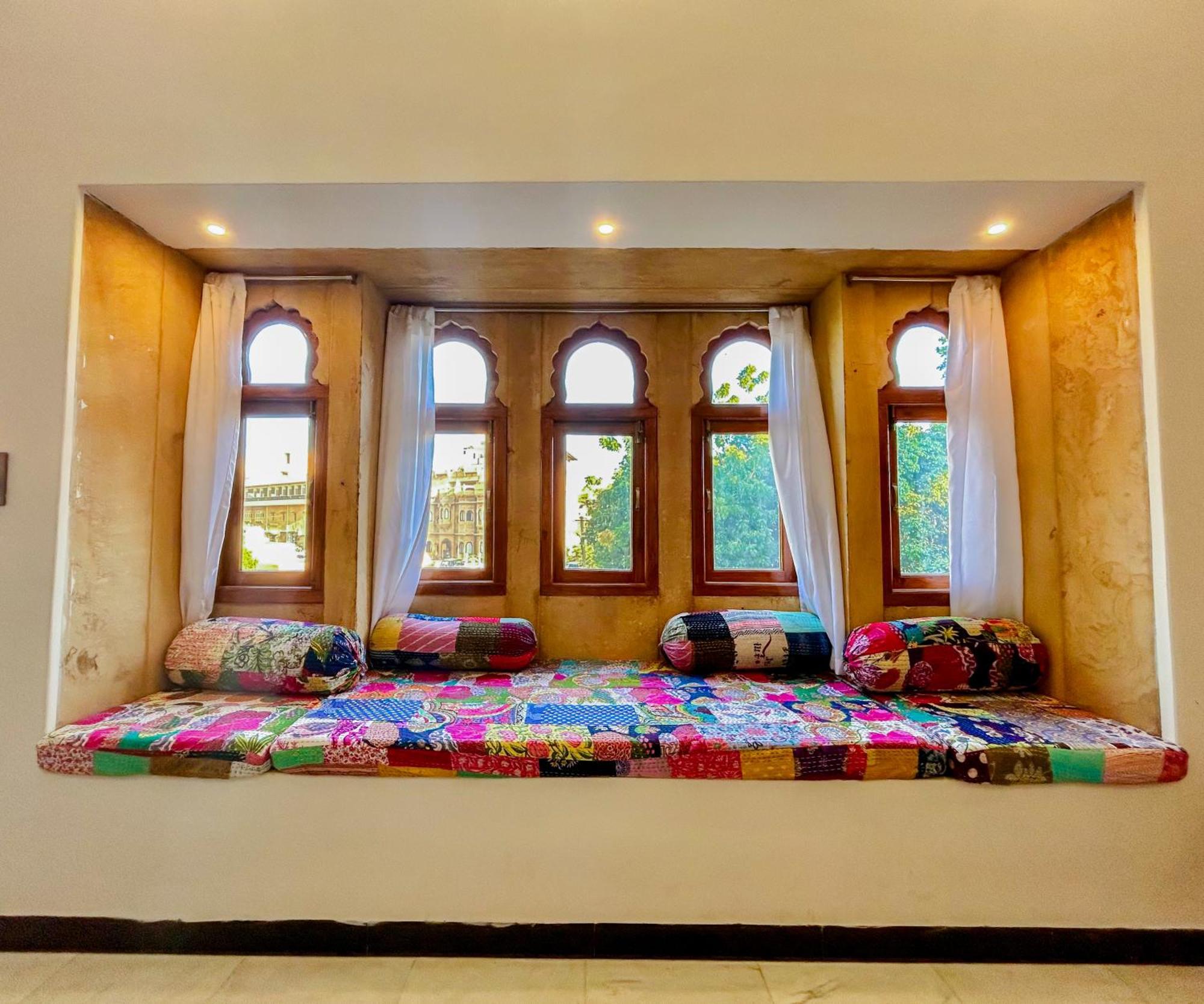 Hotel Vasudev Niwas Jaisalmer Extérieur photo